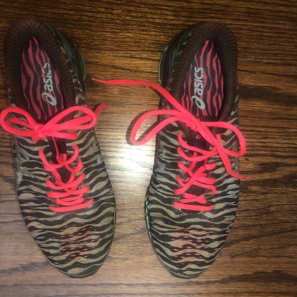 Running Shoes